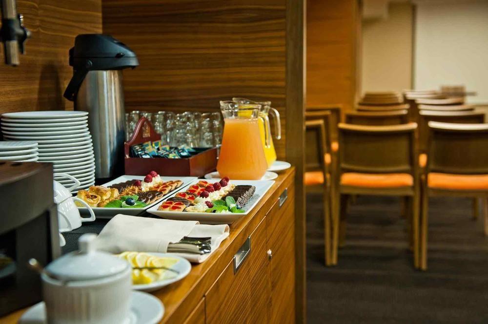 Mercure Warszawa Airport Экстерьер фото