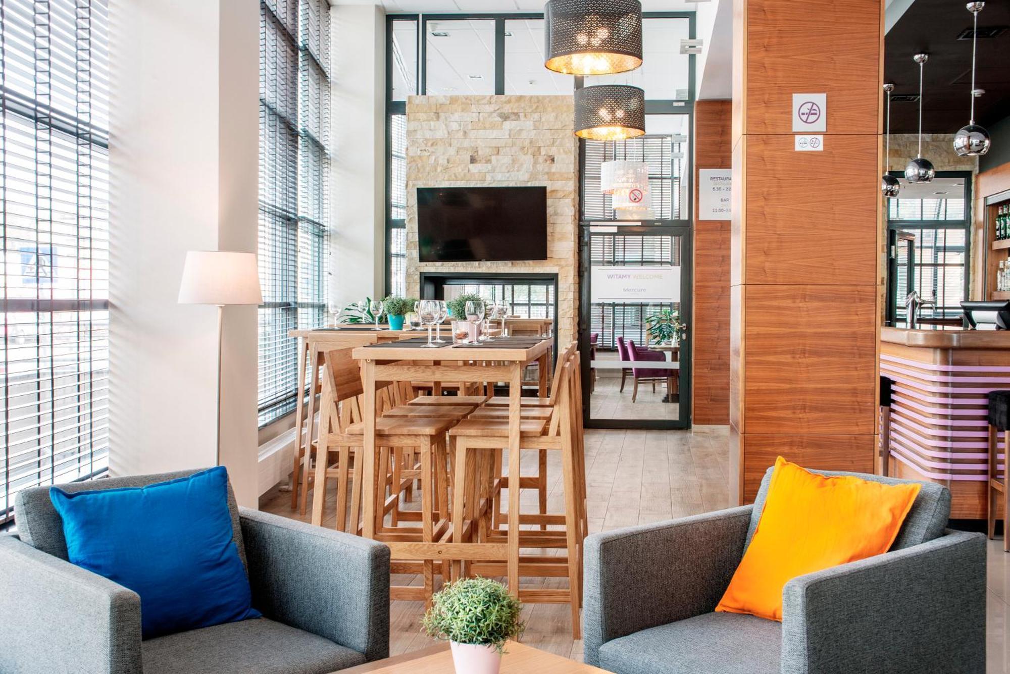 Mercure Warszawa Airport Экстерьер фото